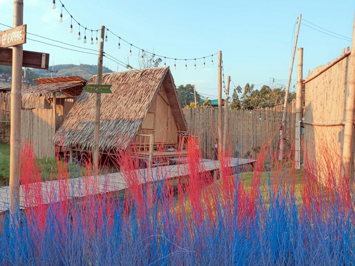 Yellowstone Camps Resort Sapan Ban Huai Ti Exterior foto